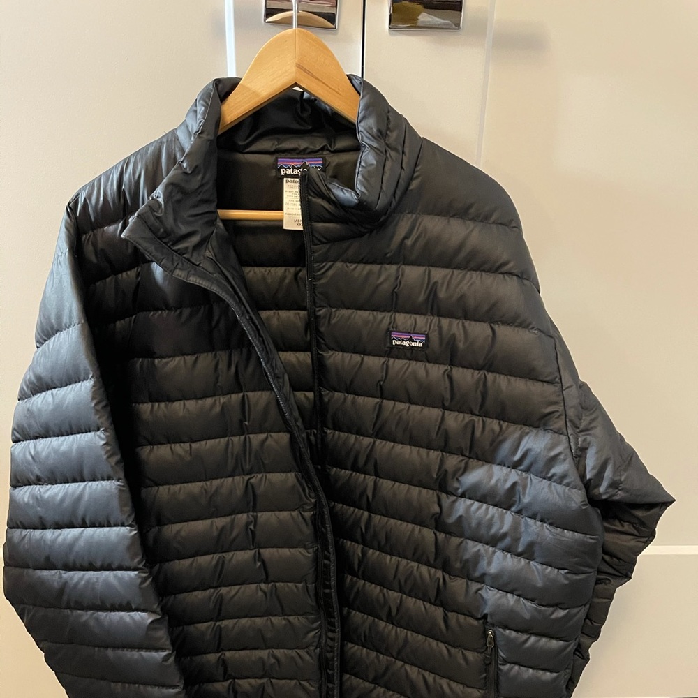 Patagonia men’s puffer jacket